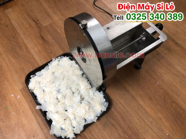 ban-may-thai-lat-mang-cu-tuoi